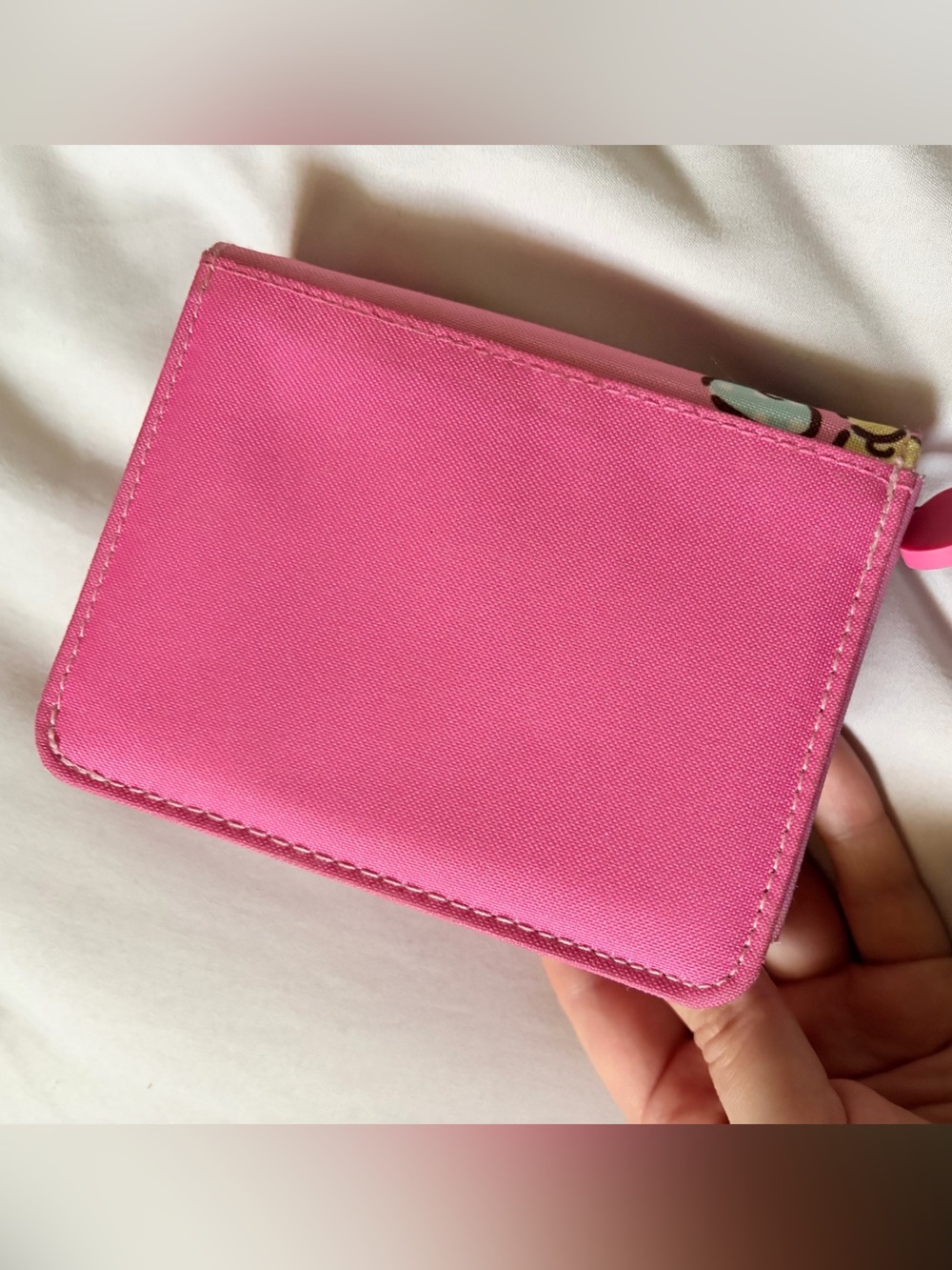 Hello Kitty Pink Bow Pattern Wallet - Picture 5 of 5
